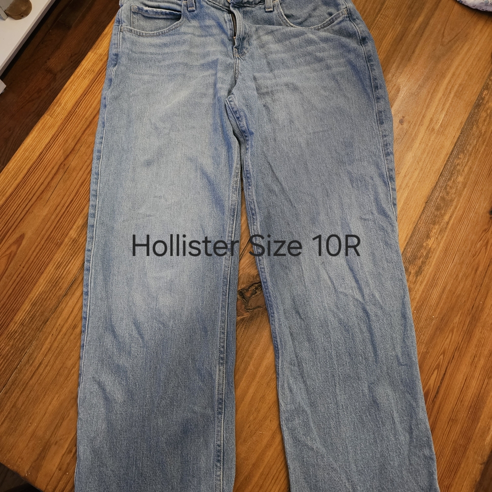 Hollister Classic Denim Jeans in Light Blue - Picture 1 of 1
